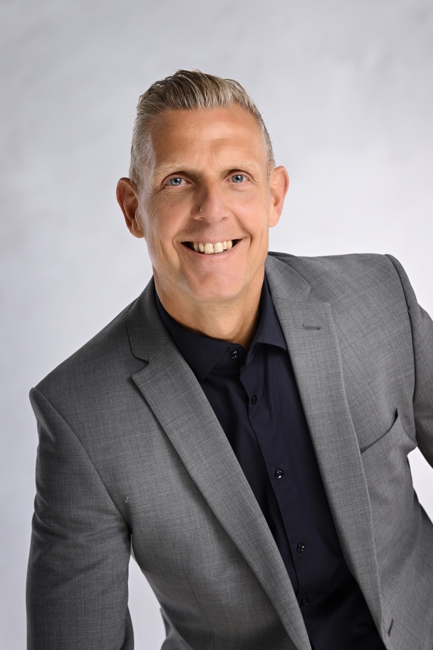 PS2-Paul Dunning-director